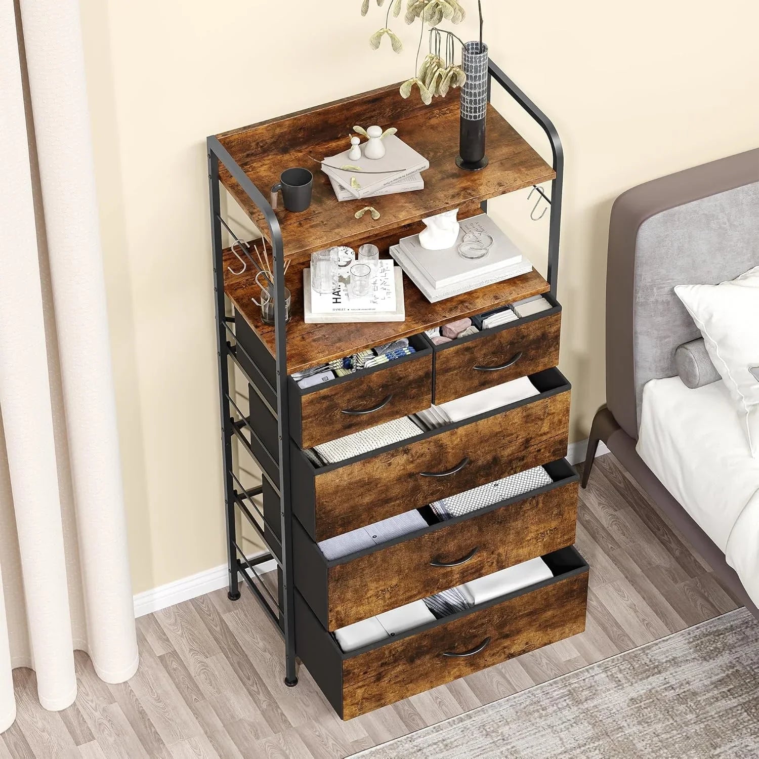 5-Drawer Vertical Dresser with Spacious Storage