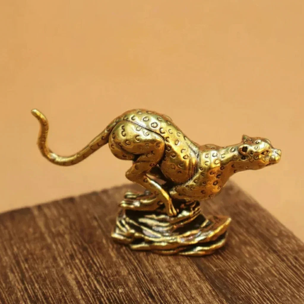 Elegant Cheetah Figurine House Of Avana