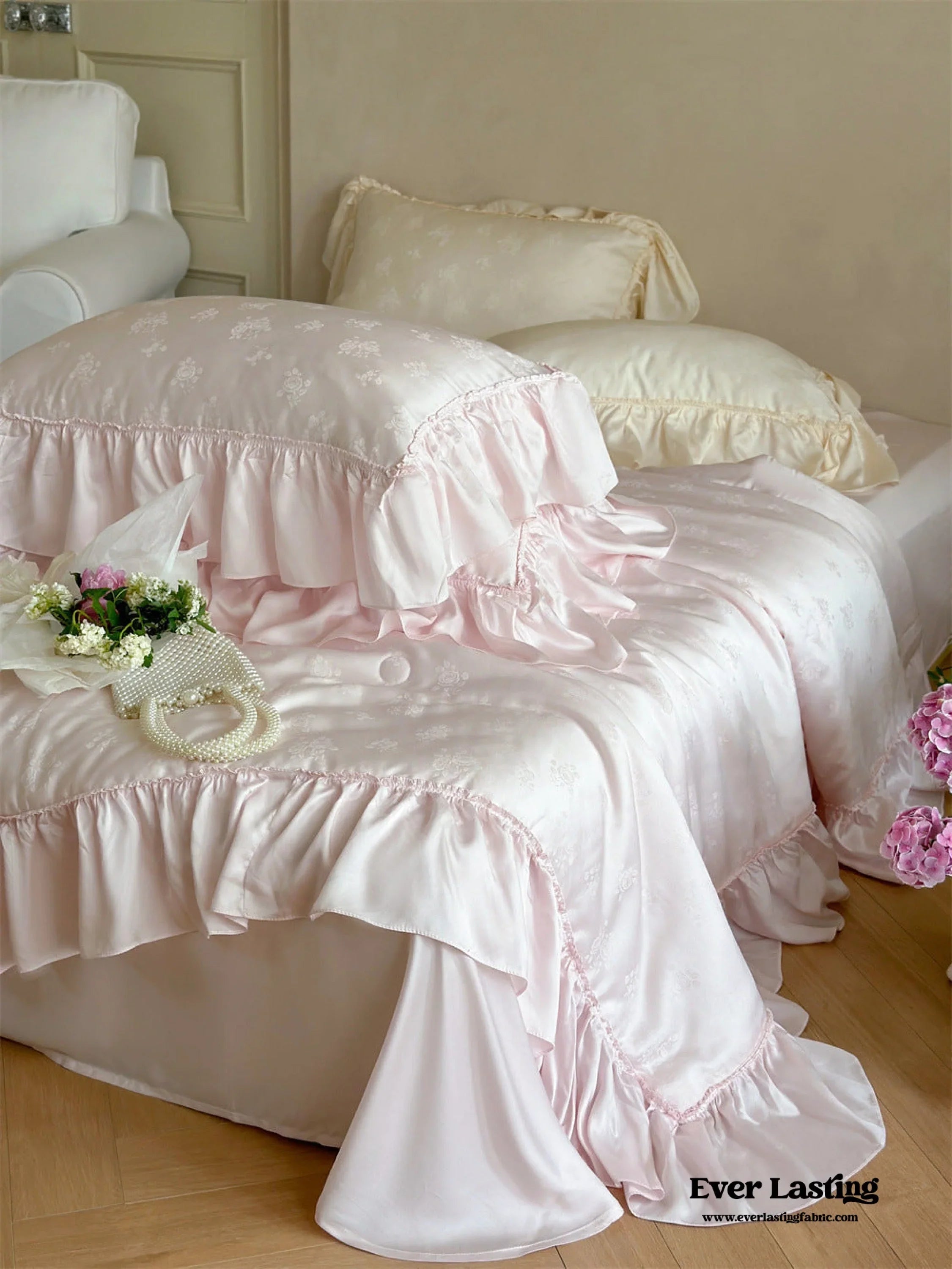 Floral Jacquard Tencel Blanket Set / White Ever Lasting