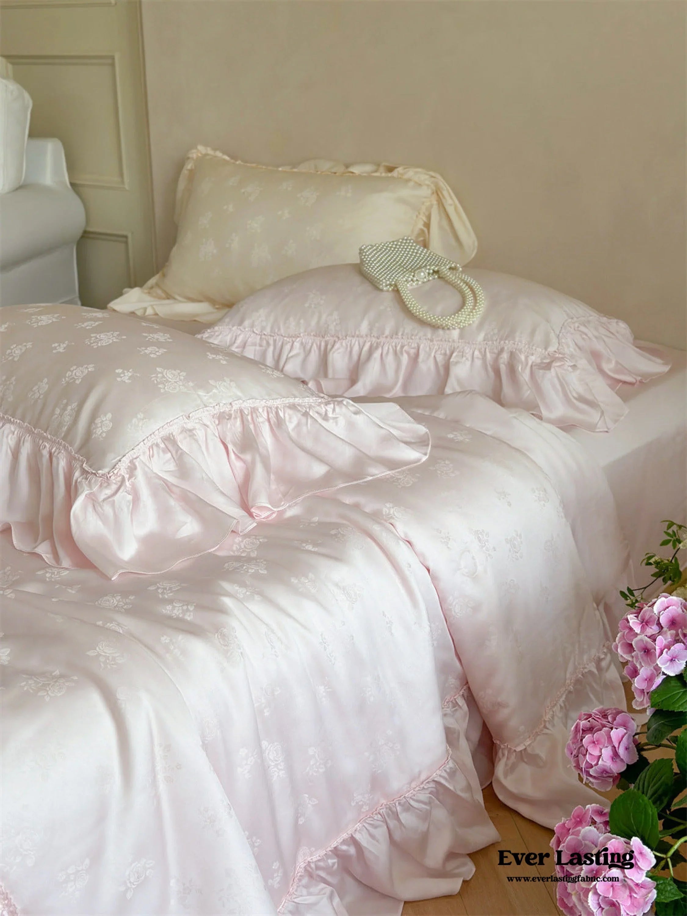 Floral Jacquard Tencel Blanket Set / White Ever Lasting