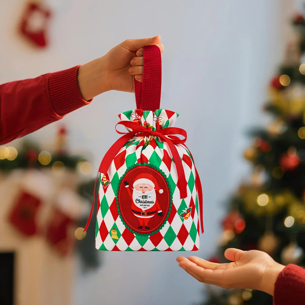 10-Pack Christmas Velvet Gift Bags with Drawstring Closure - Elegant Red, Green, Golden, White, Black, - Reusable Party Favor Bags for Candy, Jewelry, Wedding, Baby Shower, Christmas - Luxury Holiday Treat Bags for Gift Wrapp House Of Avana