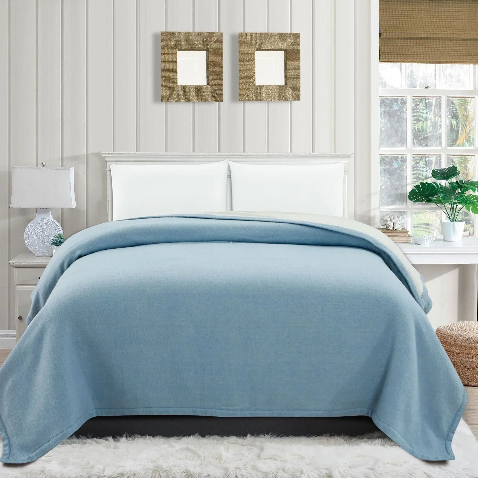 100% Merino Wool Reversible Blanket, detail shot - House Of Avana