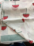 Cream & Red Tulip Floral Jaipur Indian hand block print tulip quilted comforter | Jaipur Indian hand block print cotton muslin quilted comforter | Sanganer tulip block print bedding | Queen King size quilt India | House of Avana