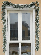 1pc of 6.4ft/195cm Christmas pine wreath made of white rattan, suitable for outdoor or indoor home gardens, artificial green plants, fireplaces, holiday party decorations, artificial pine rings, holiday decorations, and Chris House Of Avana