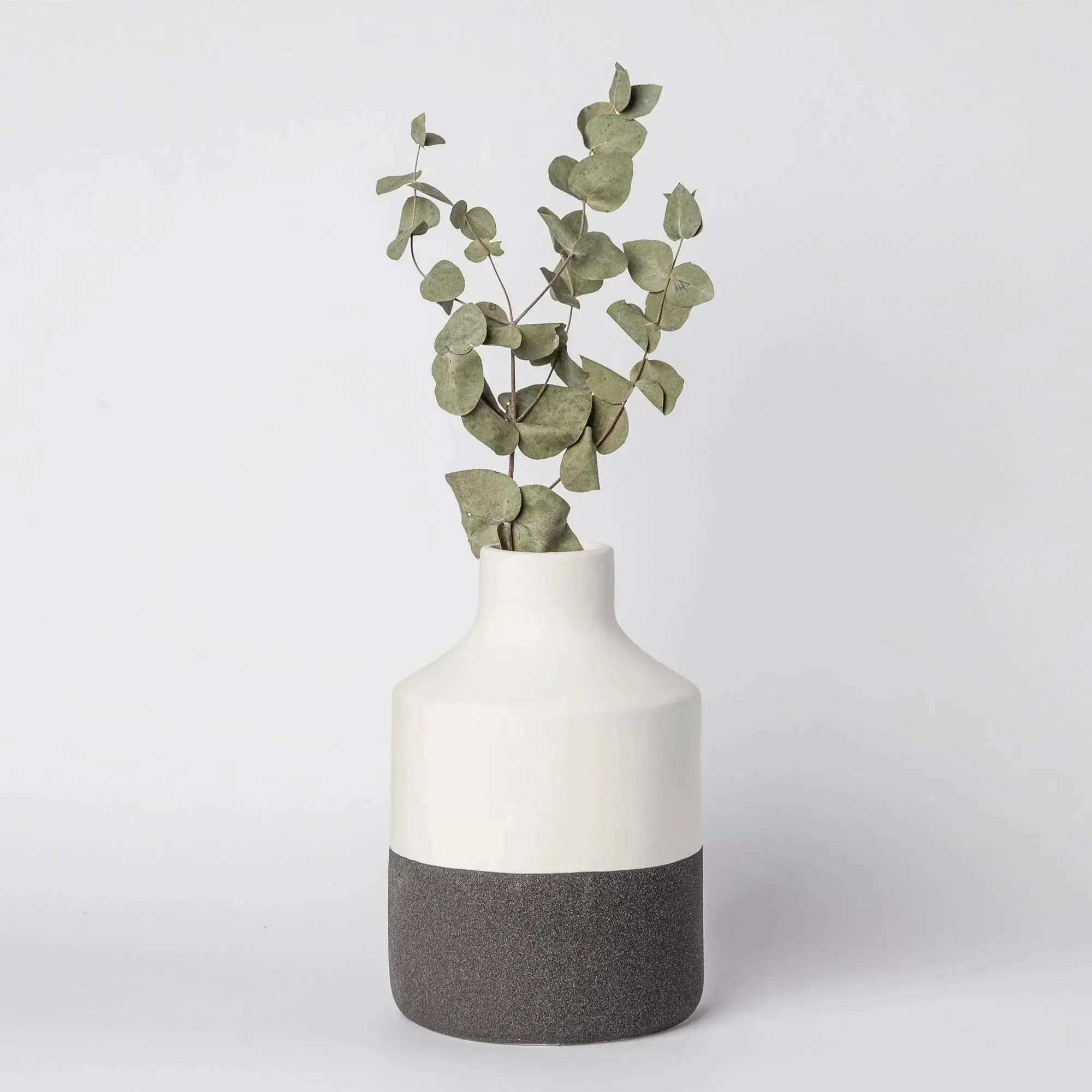 216 - Ceramic Vase, front view - House Of Avana