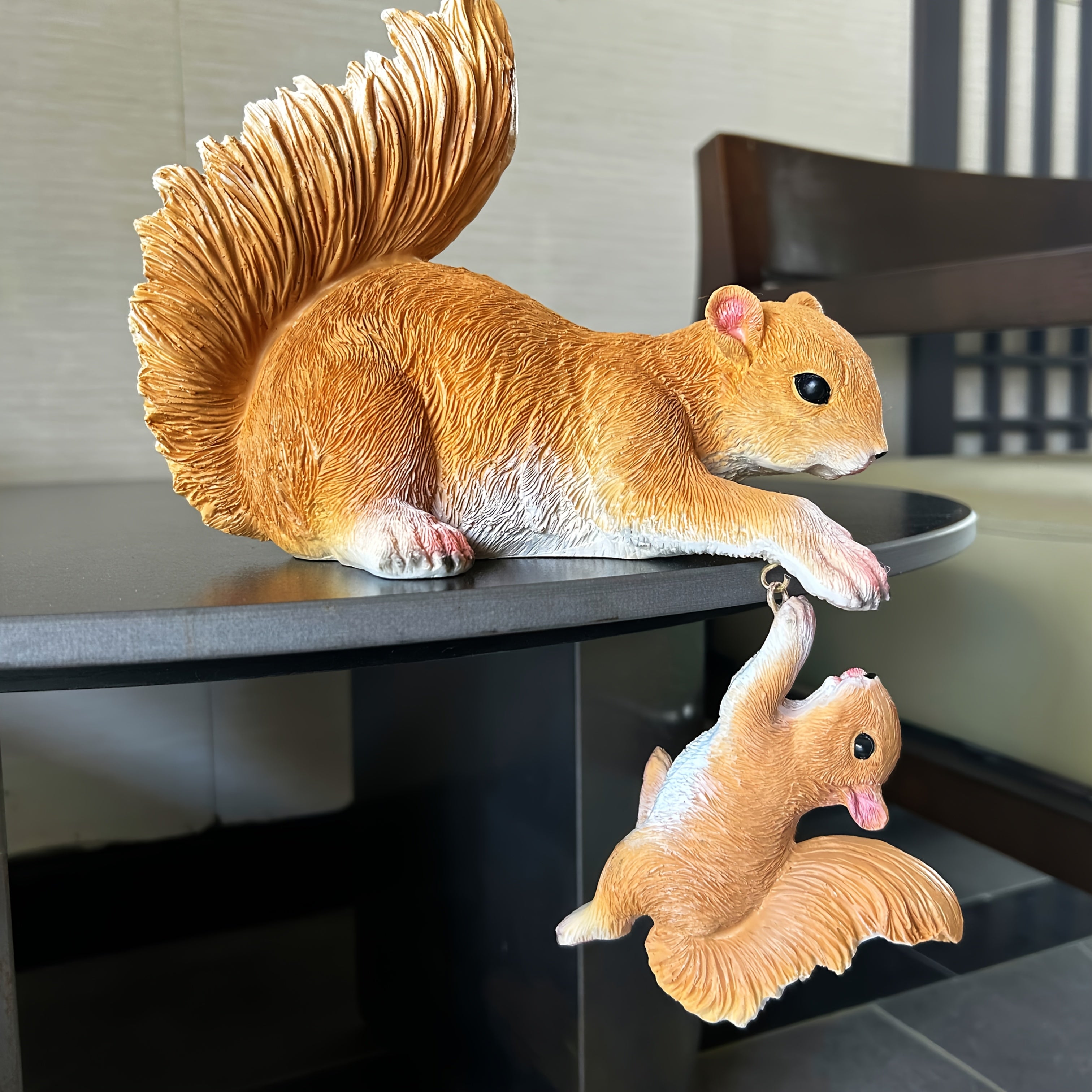 Realistic Mom & Squirrels Climbing Decoration - Brown Wildlife Statues, Resin Tabletop or Garden Decor - No Electricity Needed, Mother's Day Gift for Home, Patio, Yard - Easy-Clean Outdoor/Indoor Decoration, Squirrel Gifts, P House Of Avana
