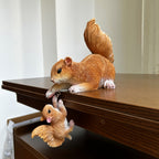 Realistic Mom & Squirrels Climbing Decoration - Brown Wildlife Statues, Resin Tabletop or Garden Decor - No Electricity Needed, Mother's Day Gift for Home, Patio, Yard - Easy-Clean Outdoor/Indoor Decoration, Squirrel Gifts, P House Of Avana