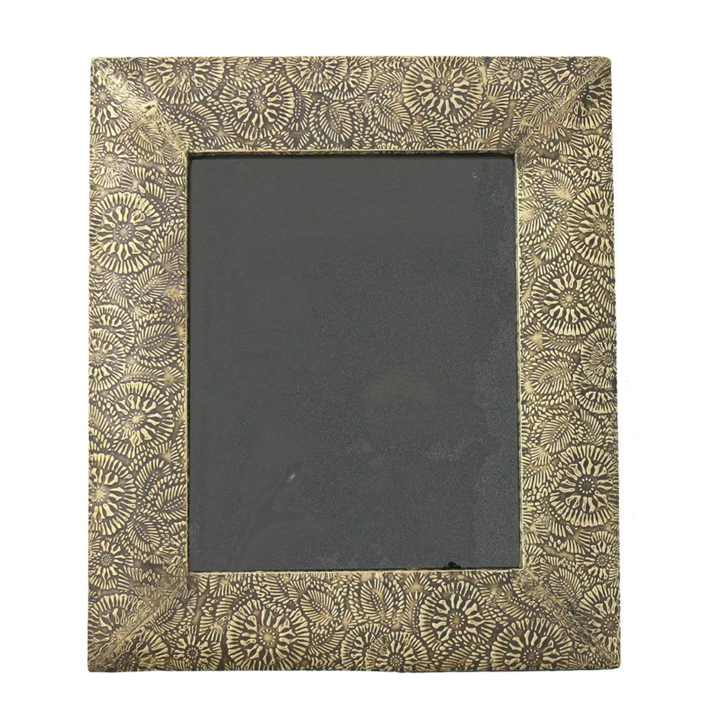 3 Piece Brass Clad Wood Picture Frame Set, texture detail - House Of Avana