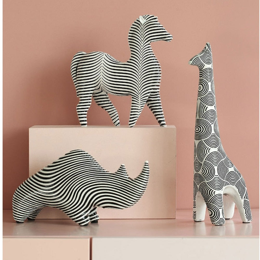 Farm Animal Sculpture – Gray Resin [[SKU:HOA-SCU-534]]