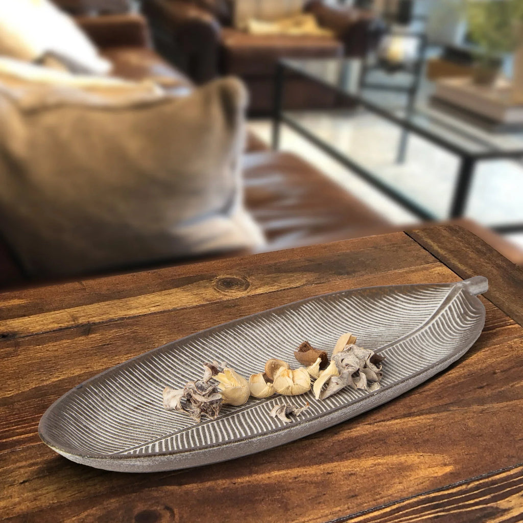 423 - Leaf Design Wood Tray - Elegant Jewelry Plate Tray with Intricate Leaf Design - Decorative Centerpiece for Home, Kitchen, and Events Porto Boutique