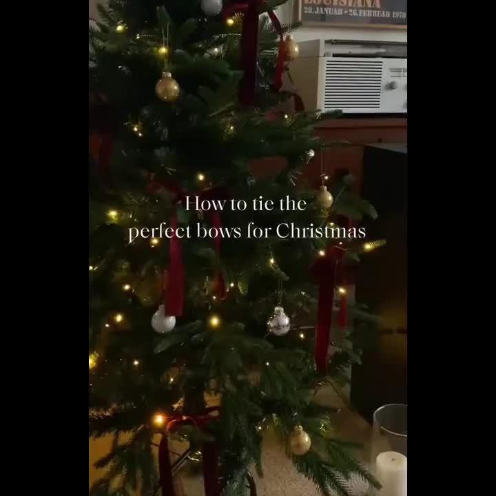 2 Rolls of Velvet Ribbon, Each Roll Size: 4.48 meter *Length 4.48 meter, Suitable for Halloween, Christmas, Birthday Parties, Weddings, Gift Flower Wrapping Bows Handmade Christmas Decoration Costume Sewing Accessories. House Of Avana