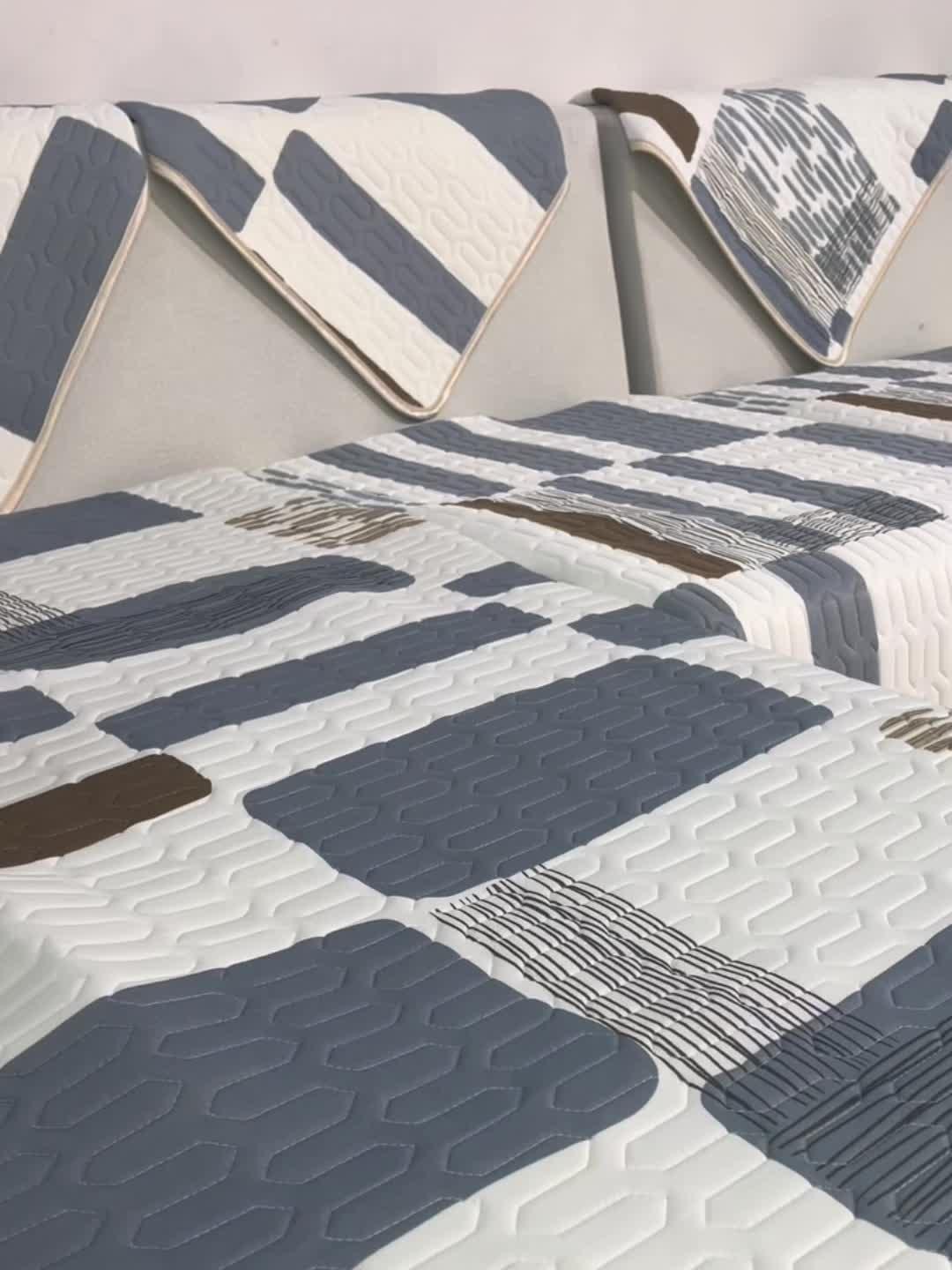 Cooling Ice Silk Dog Proof Couch Cover - Protect Your Sofa in Style topspet