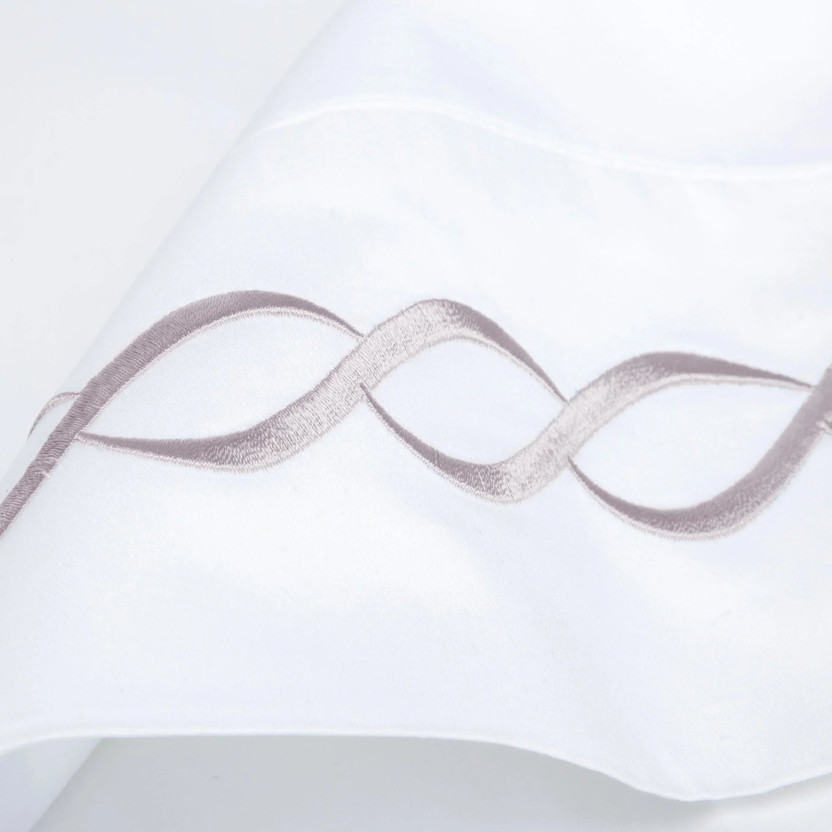 600 Thread Count Rope Embroidered Pillowcase Pair, close-up view - House Of Avana