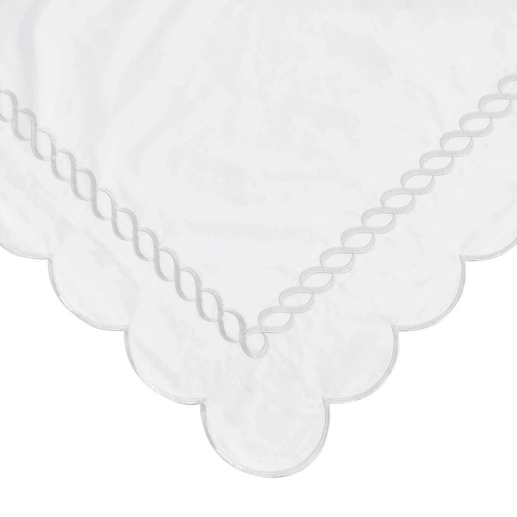 600 Thread Count Scallop Rope Embroidered Cotton Duvet Set, close-up view - House Of Avana