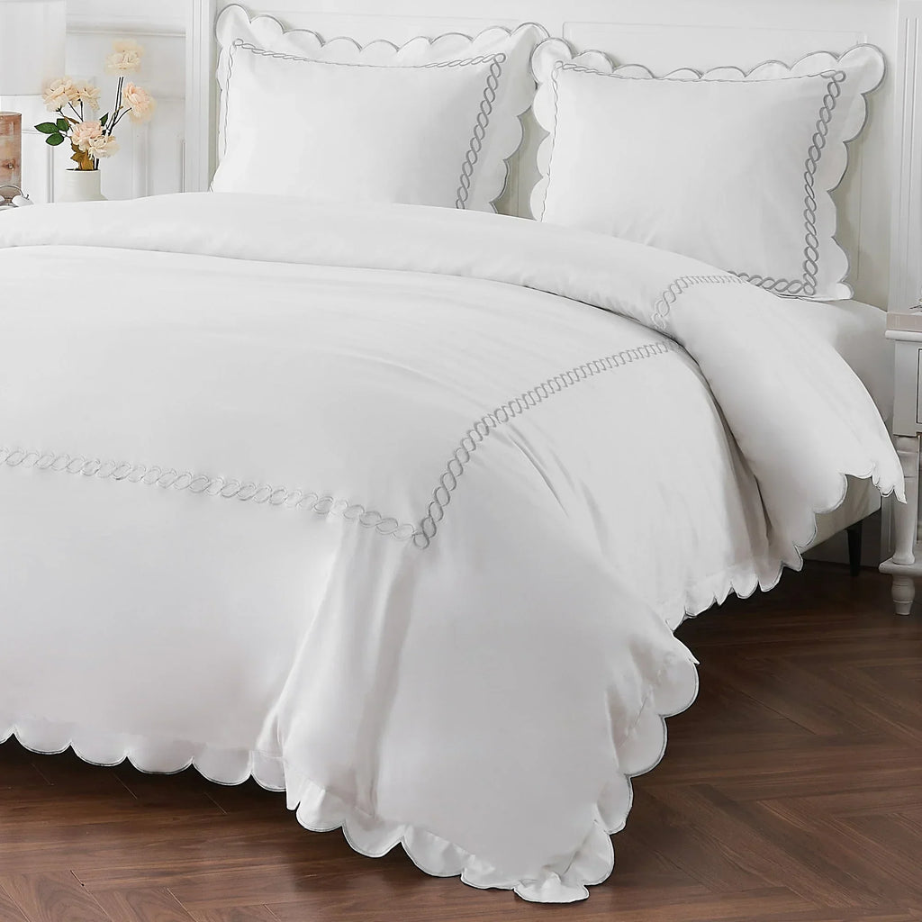 600 Thread Count Scallop Rope Embroidered Cotton Duvet Set, detail shot - House Of Avana