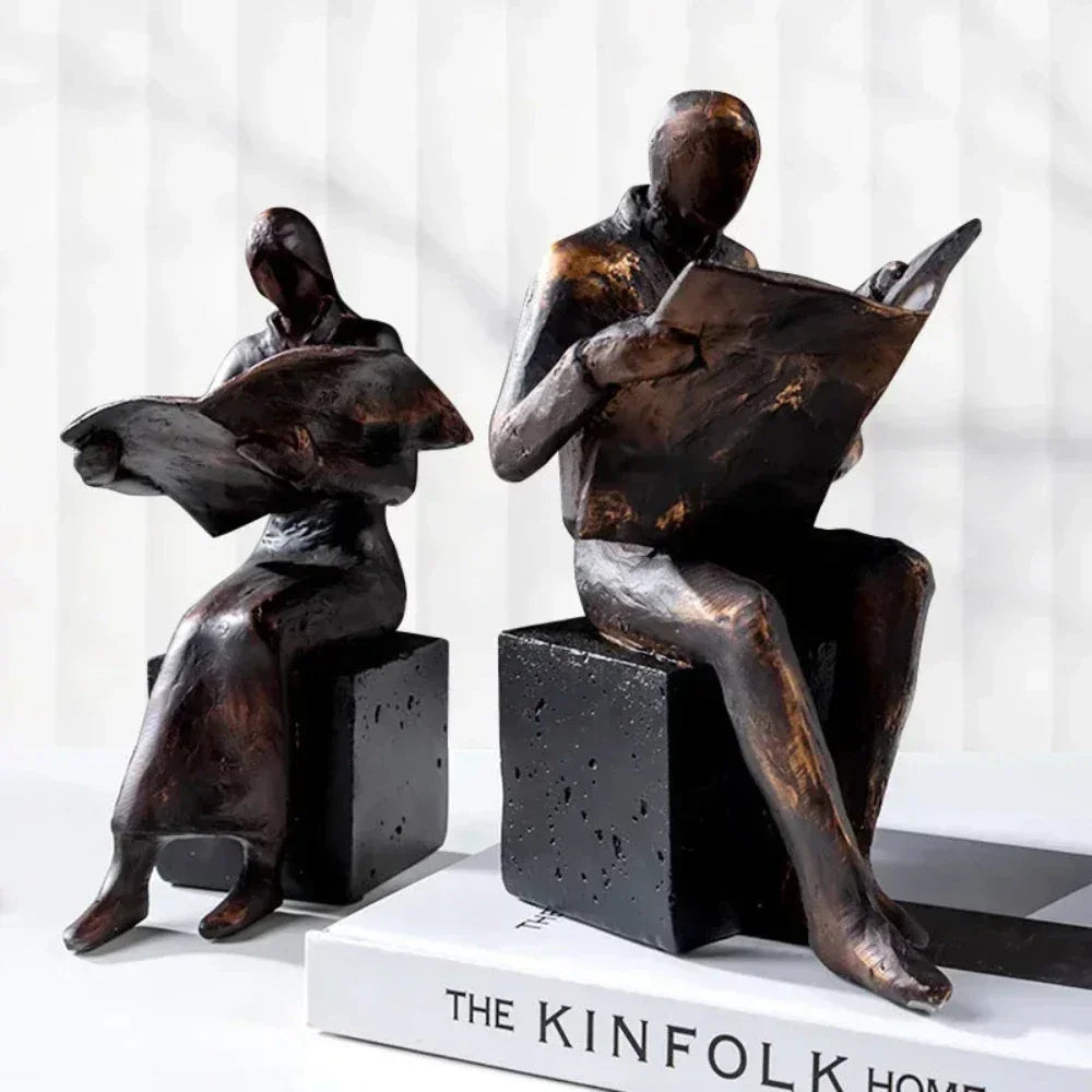Reader Bookend Sculpture – Black Resin [[SKU:HOA-BKE-001]]