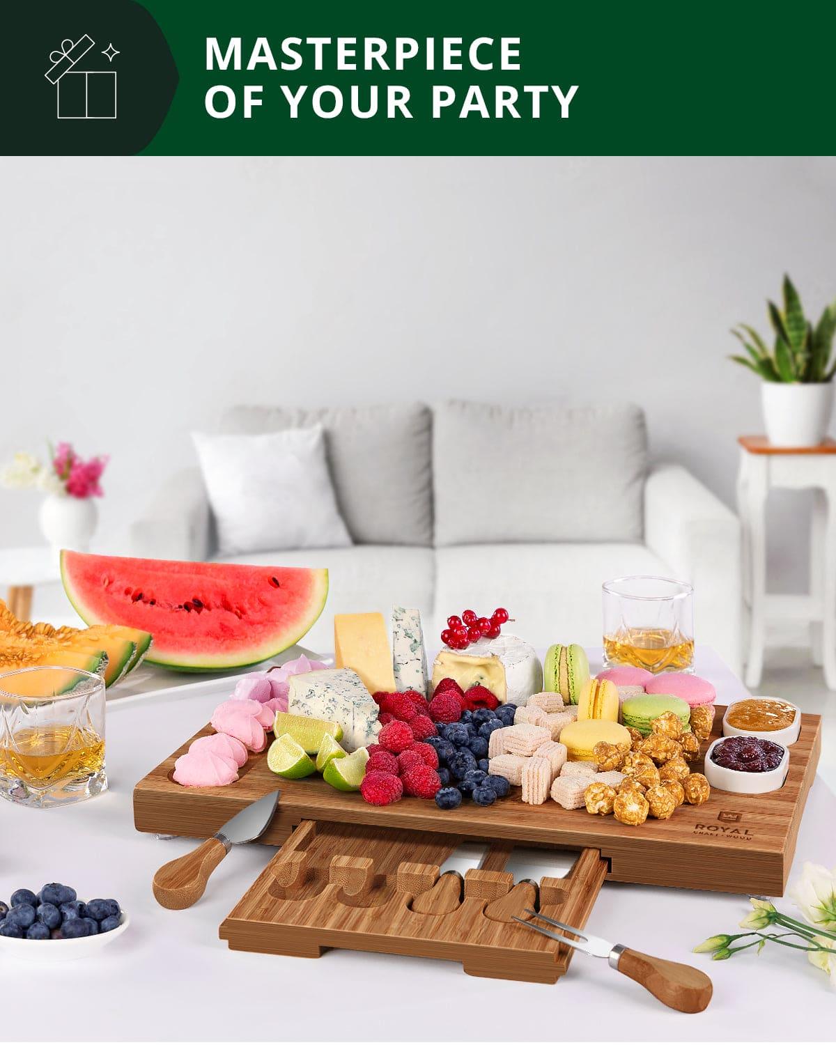 Cheese Board Set w/knives, 16.5“x11”, Brown Royal Craft Wood