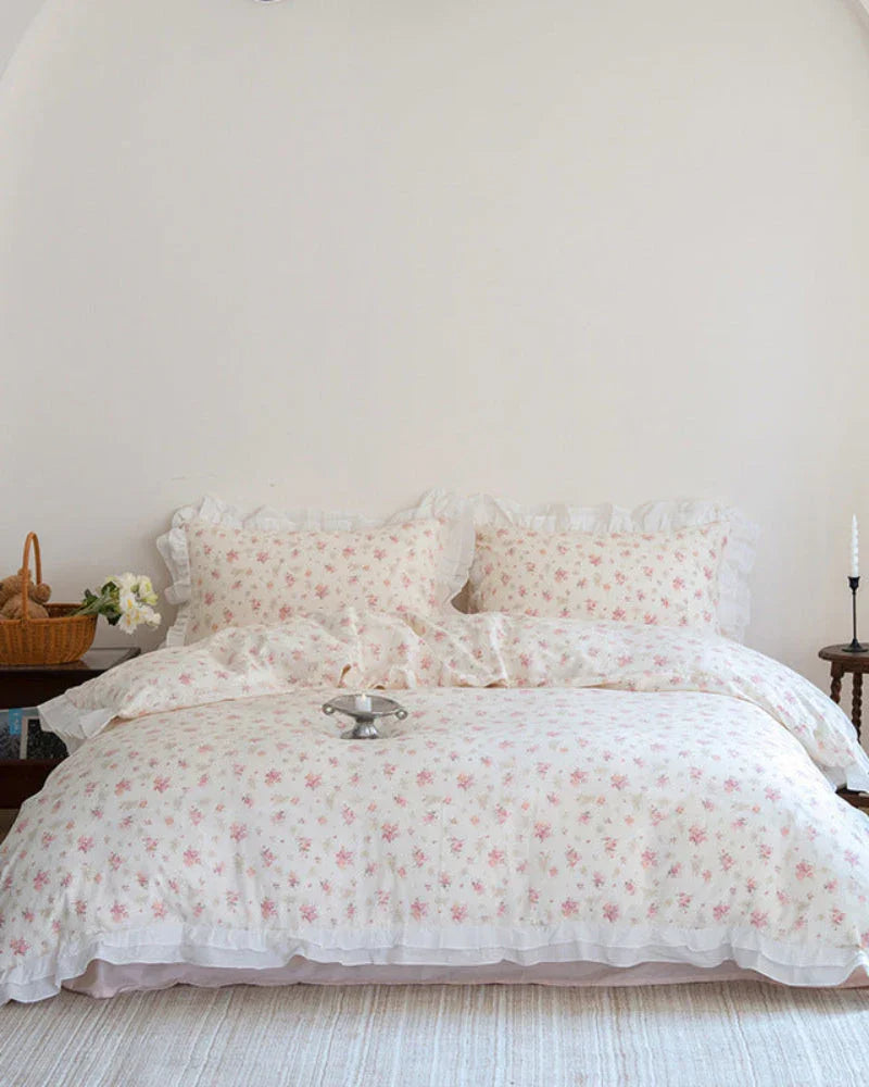 Annie Lace Ruffle Floral Bedding Set / Pink Ever Lasting