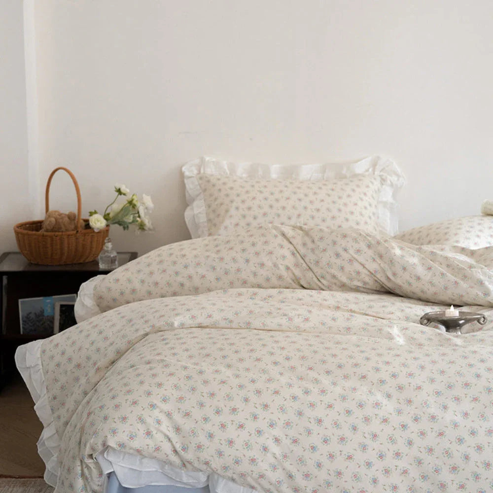 Annie Lace Ruffle Floral Bedding Set / Pink Ever Lasting