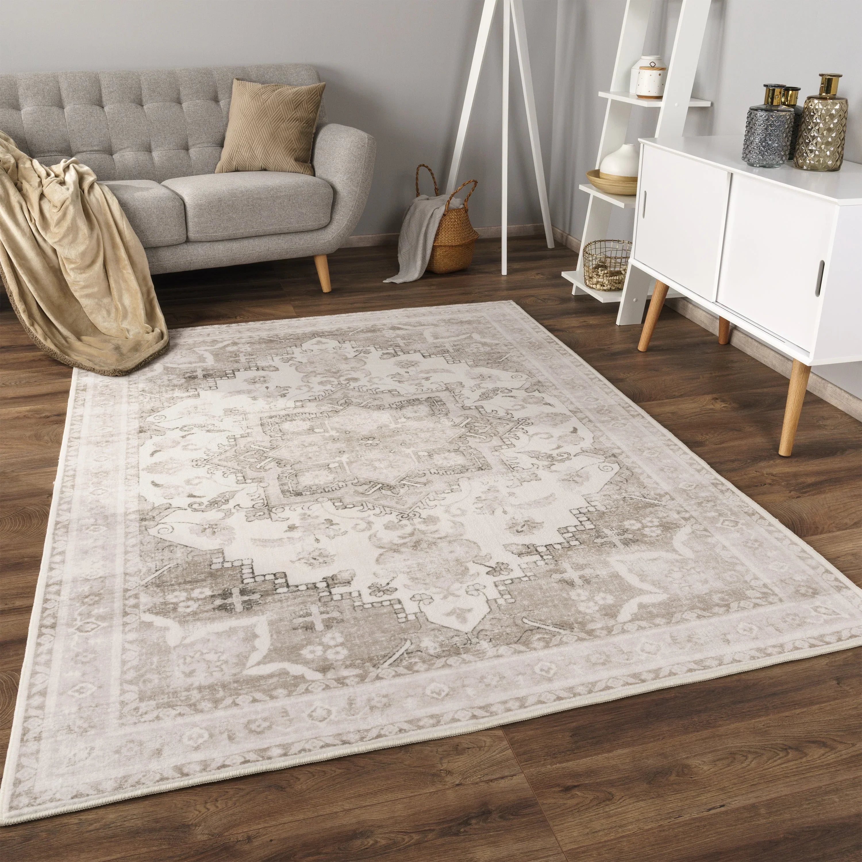 Area Rug Cambridge Faded Look with Oriental Pattern, front view - House Of Avana
