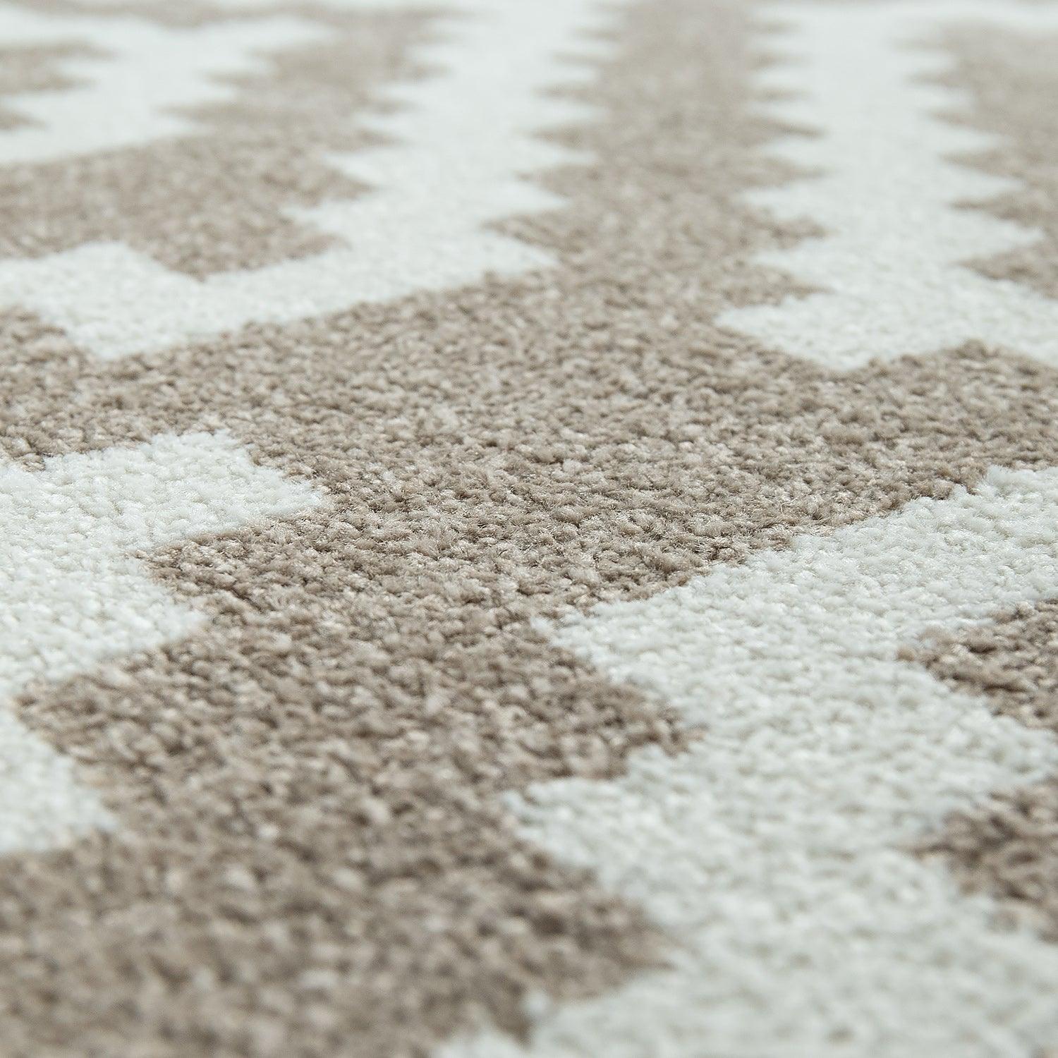 Area Rug Stella Moroccan Diamond Pattern - Pastel Beige White, back view - House Of Avana