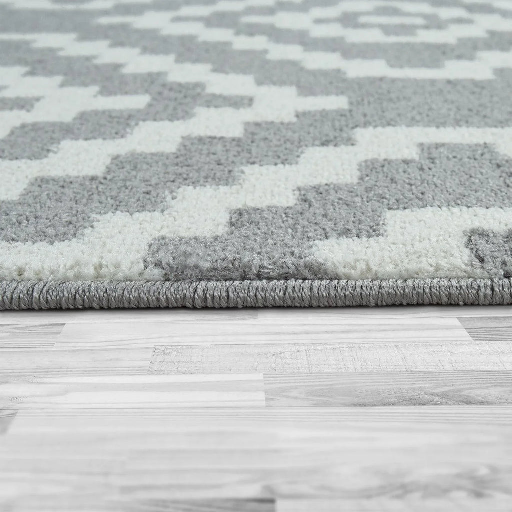 Area Rug Stella Moroccan Diamond Pattern - Pastel Grey White, detail shot - House Of Avana