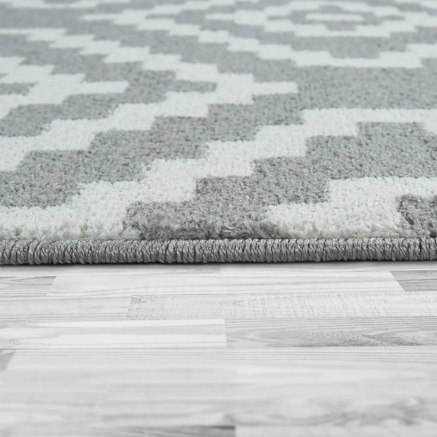 Area Rug Stella Moroccan Diamond Pattern - Pastel Grey White, detail shot - House Of Avana
