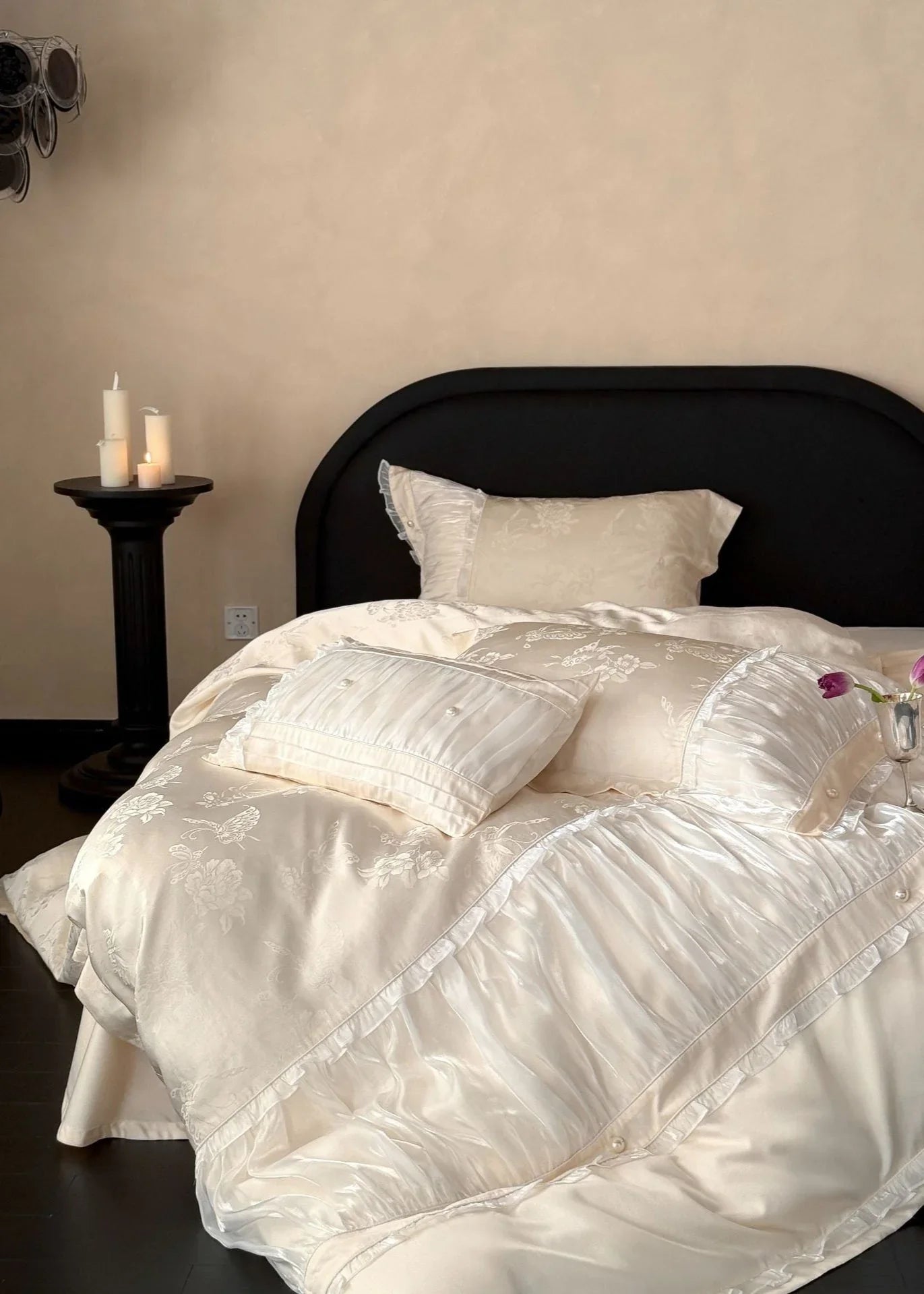 Aurora Lace Floral TENCEL™ Bedding Set / Beige Ever Lasting