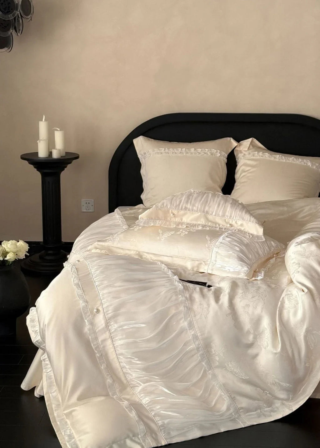 Aurora Lace Floral TENCEL™ Bedding Set / Beige Ever Lasting