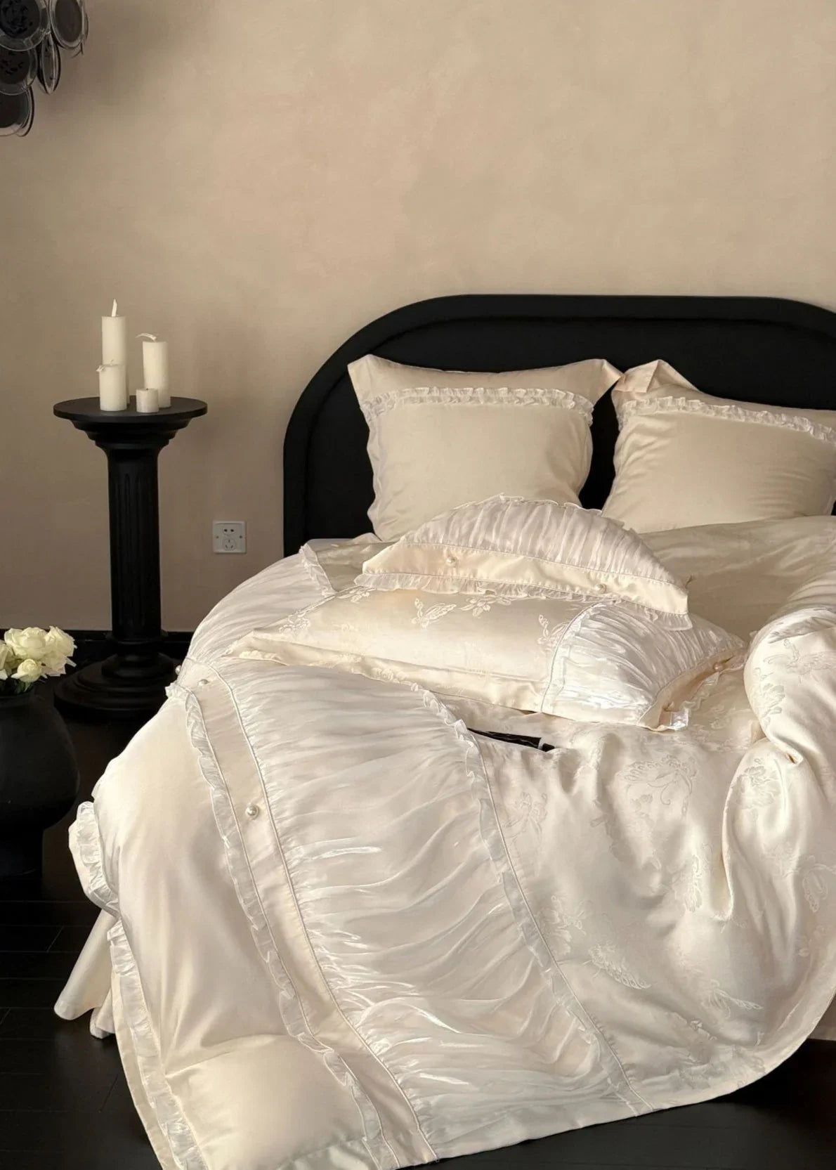 Aurora Lace Floral TENCEL™ Bedding Set / Beige Ever Lasting