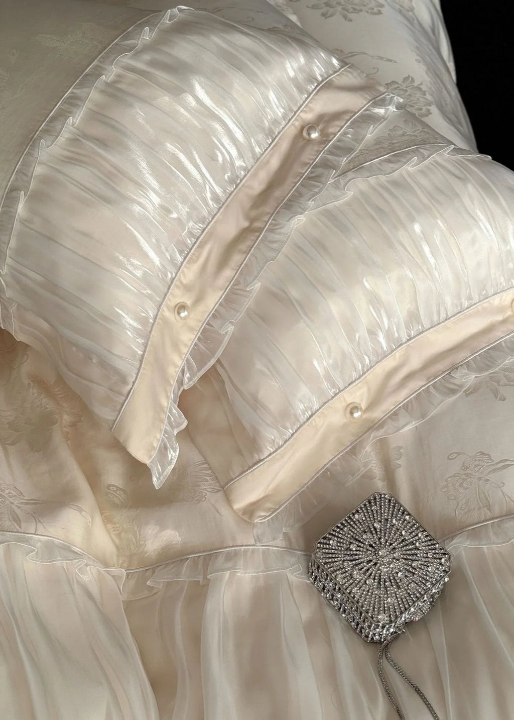 Aurora Lace Floral TENCEL™ Bedding Set / Beige Ever Lasting