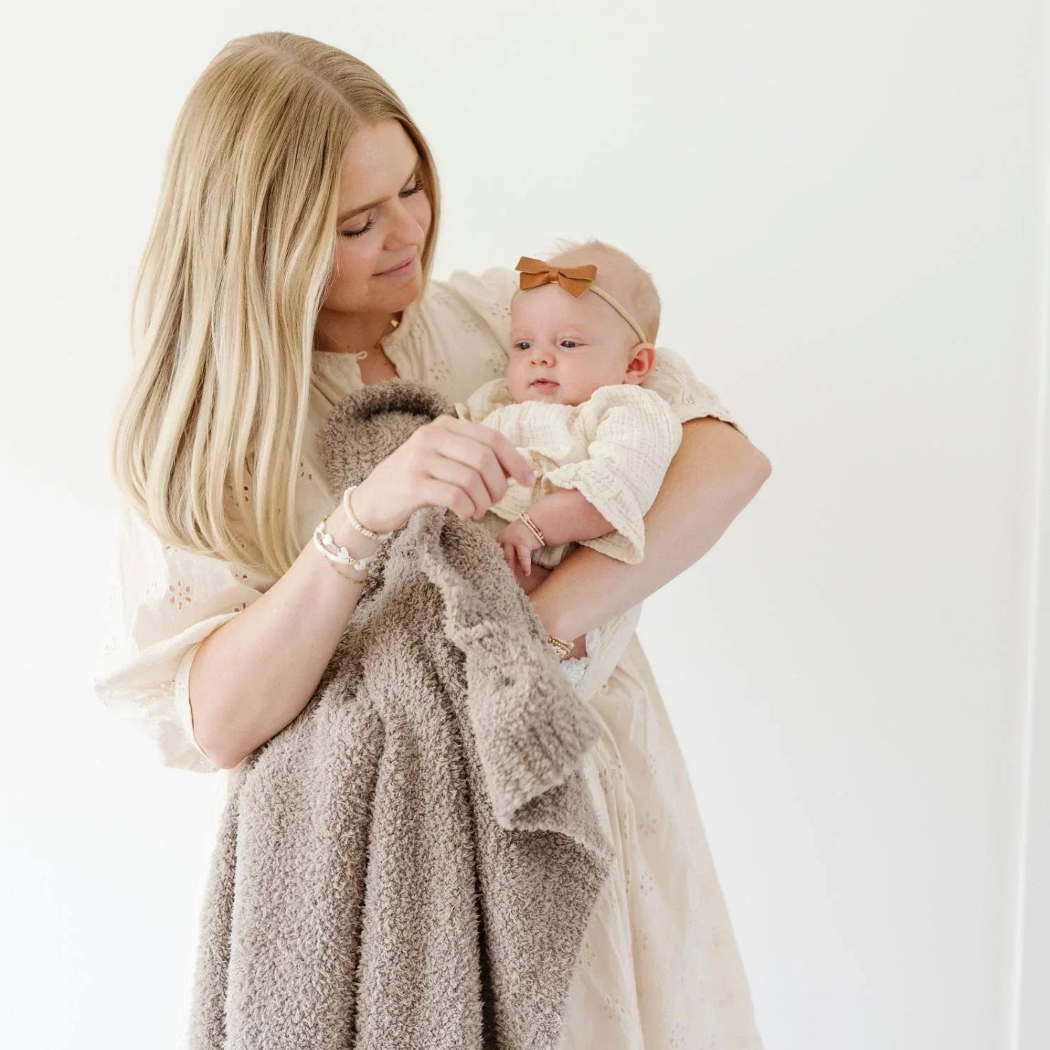 Bamboni® Receiving Blankets, alternate view - House Of Avana