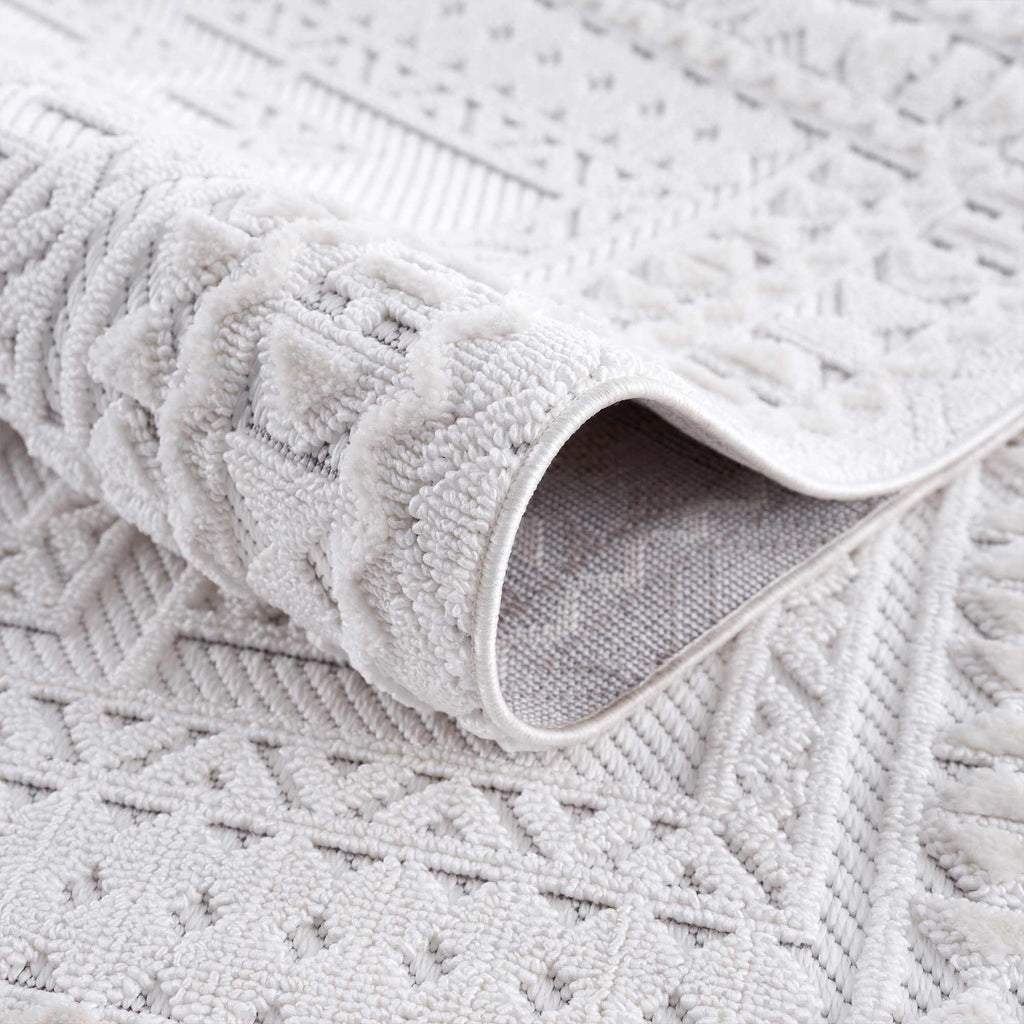 Alya White Fringe Rug Hauteloom