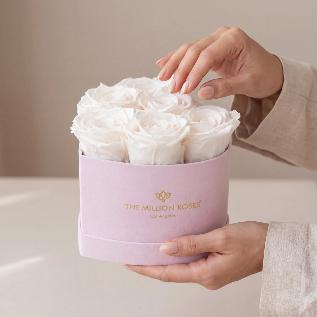 Baby Heart Light Pink Box | White Roses