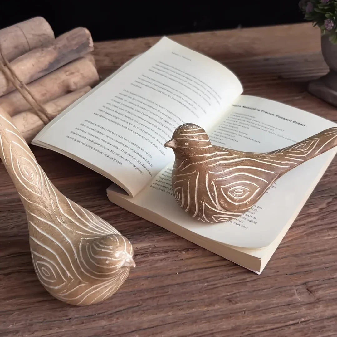Bird Statues - Decorative Wood Grain Lovebirds, top view - House Of Avana