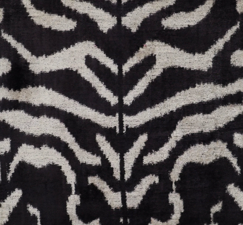 Canvello Black And White Throw Pillow | 16 x 16 in (40 x 40 cm) Canvello