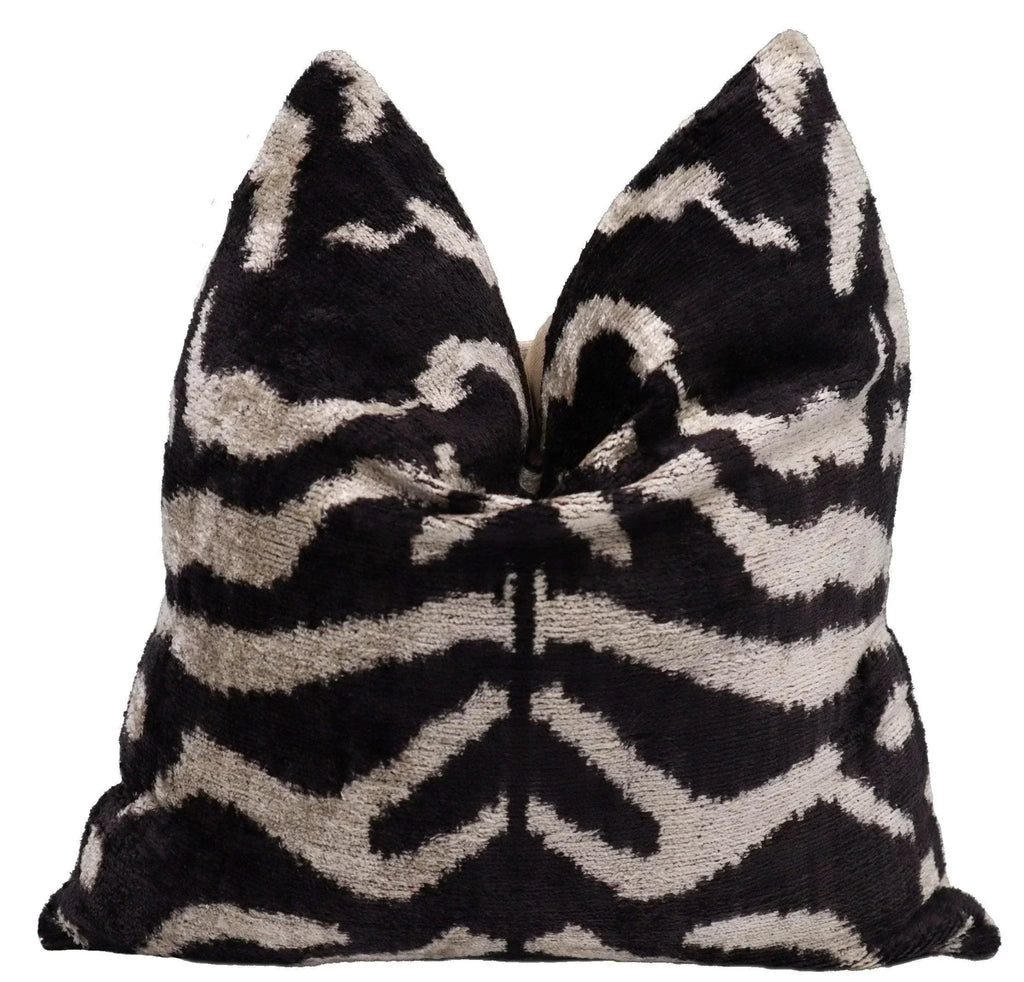 Canvello Black And White Throw Pillow | 16 x 16 in (40 x 40 cm) Canvello
