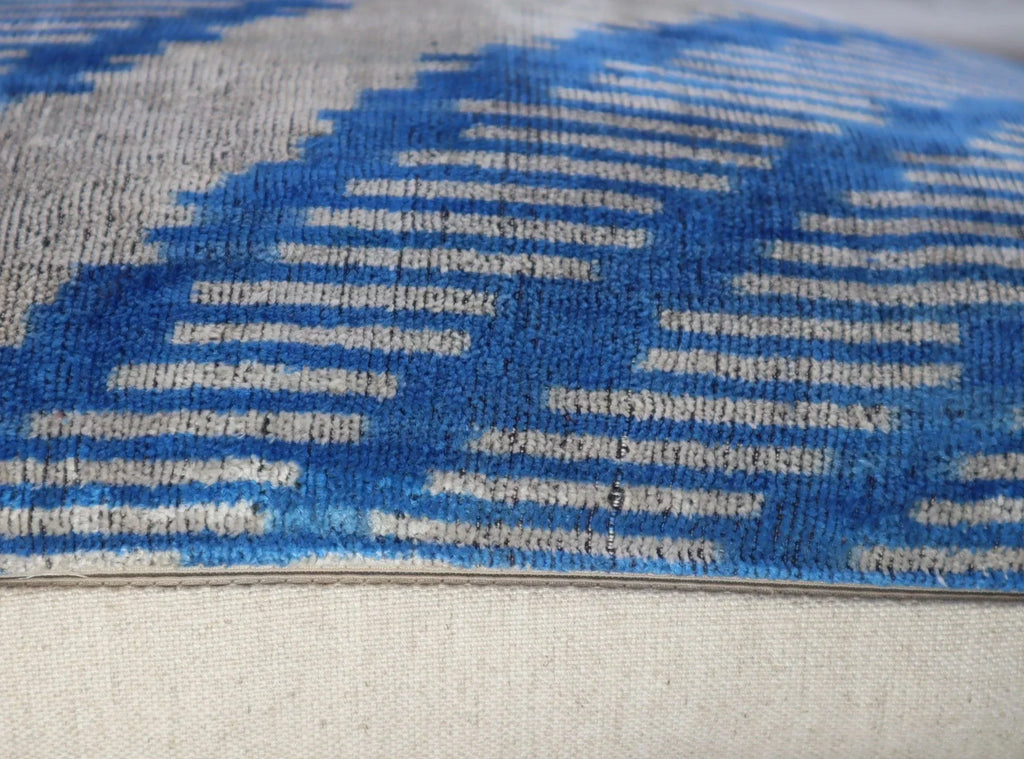 Canvello Blue And White Chevron Pillows For Couch - 16x24 in Canvello