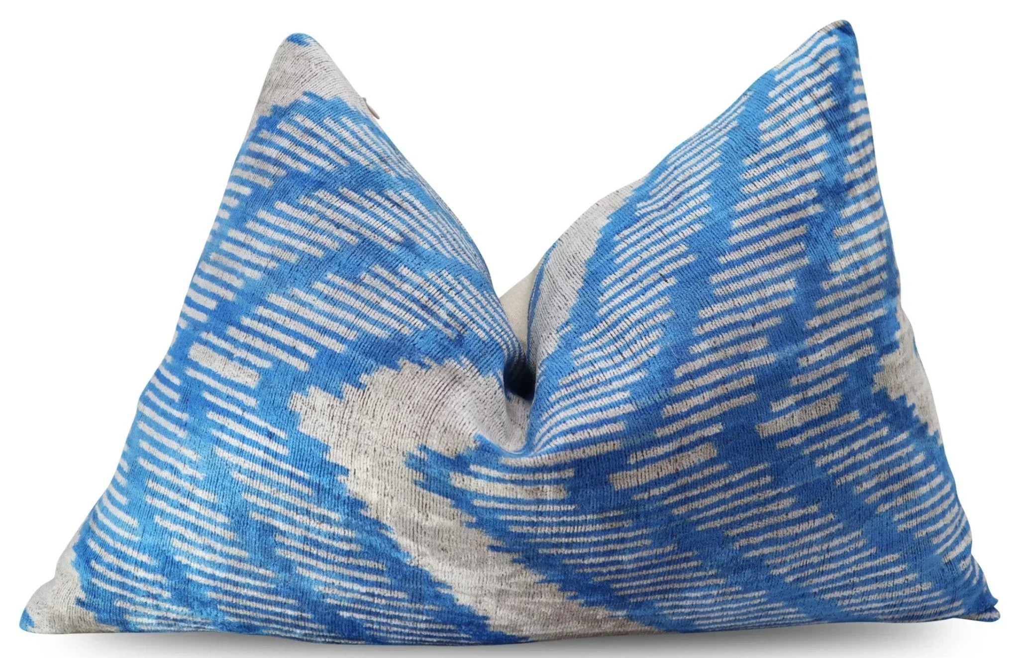 Canvello Blue And White Chevron Pillows For Couch - 16x24 in Canvello