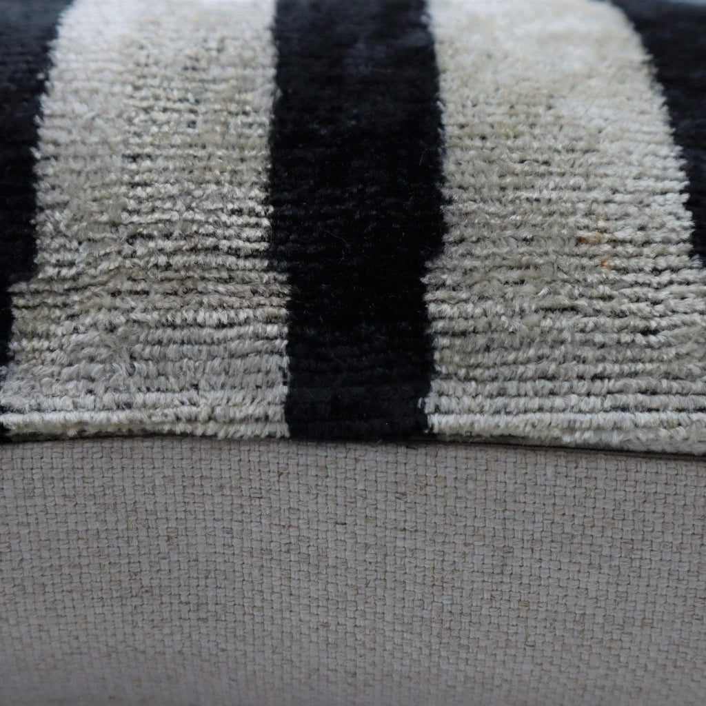 Canvello Decorative Black & White Pillow | 16x16 inch Canvello