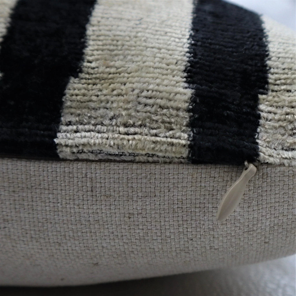Canvello Decorative Black & White Pillow | 16x16 inch Canvello