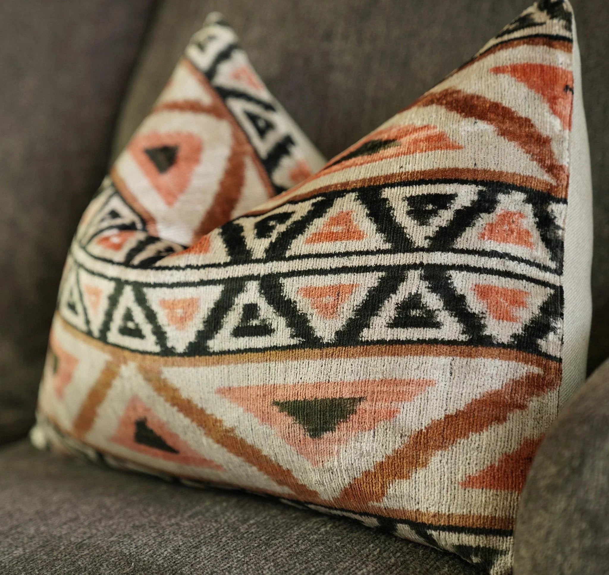 Canvello Decorative Cream Pillows For Sofa | 24x16 Canvello