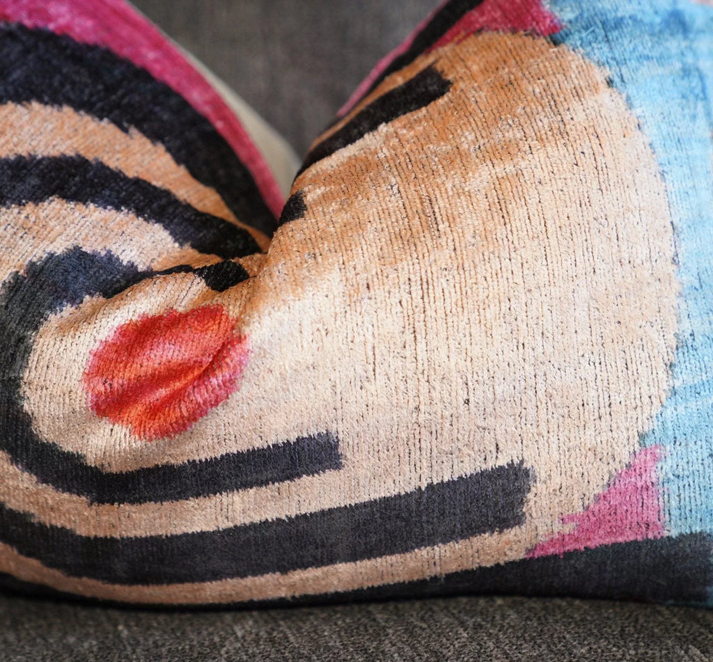 Canvello Handmade Abstract Beige and Blue Lumbar Throw Pillow - 16x24 in Canvello