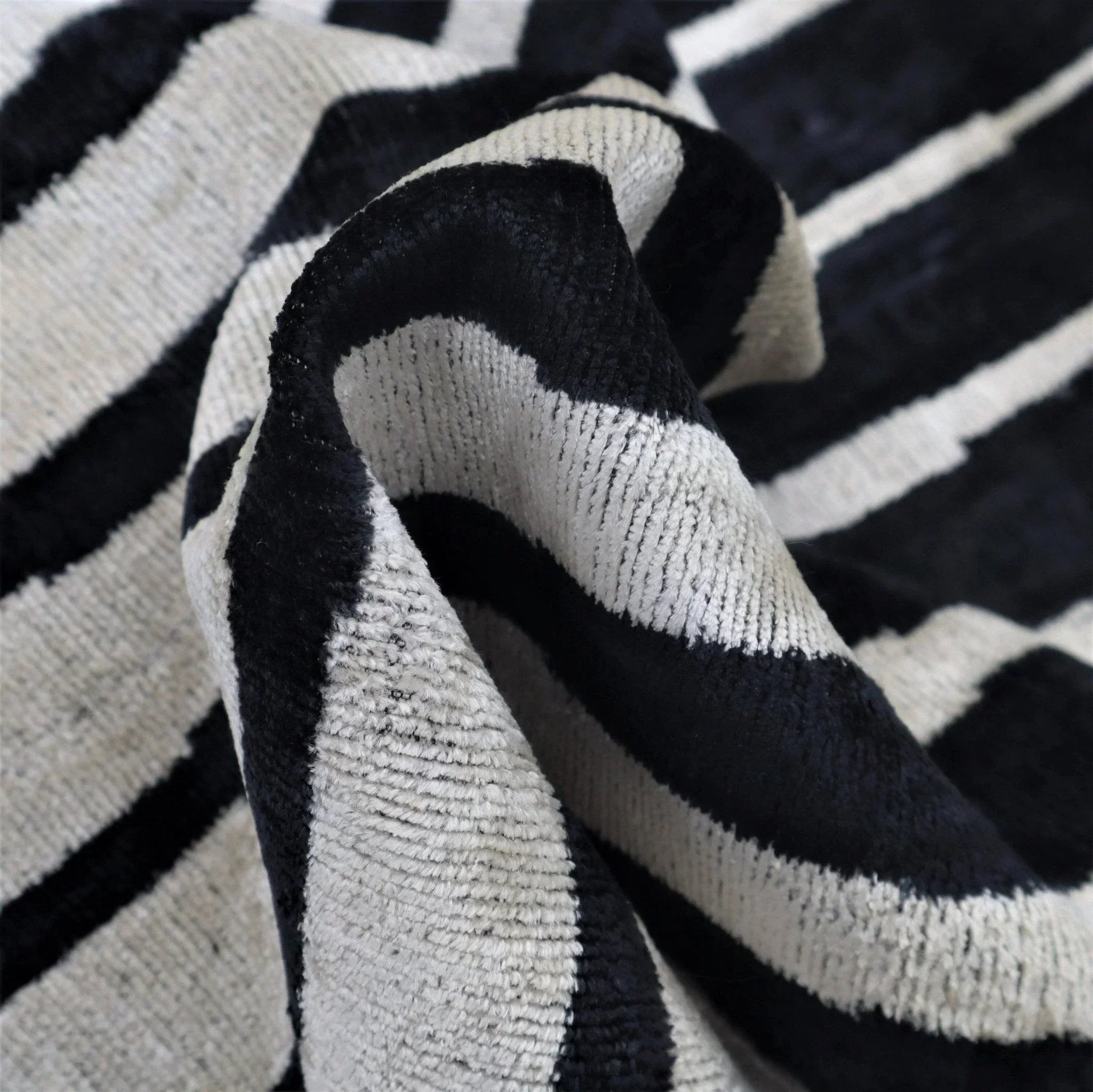 Canvello Handmade Black White Decorative Pillow and Insert | 16x24 in Canvello