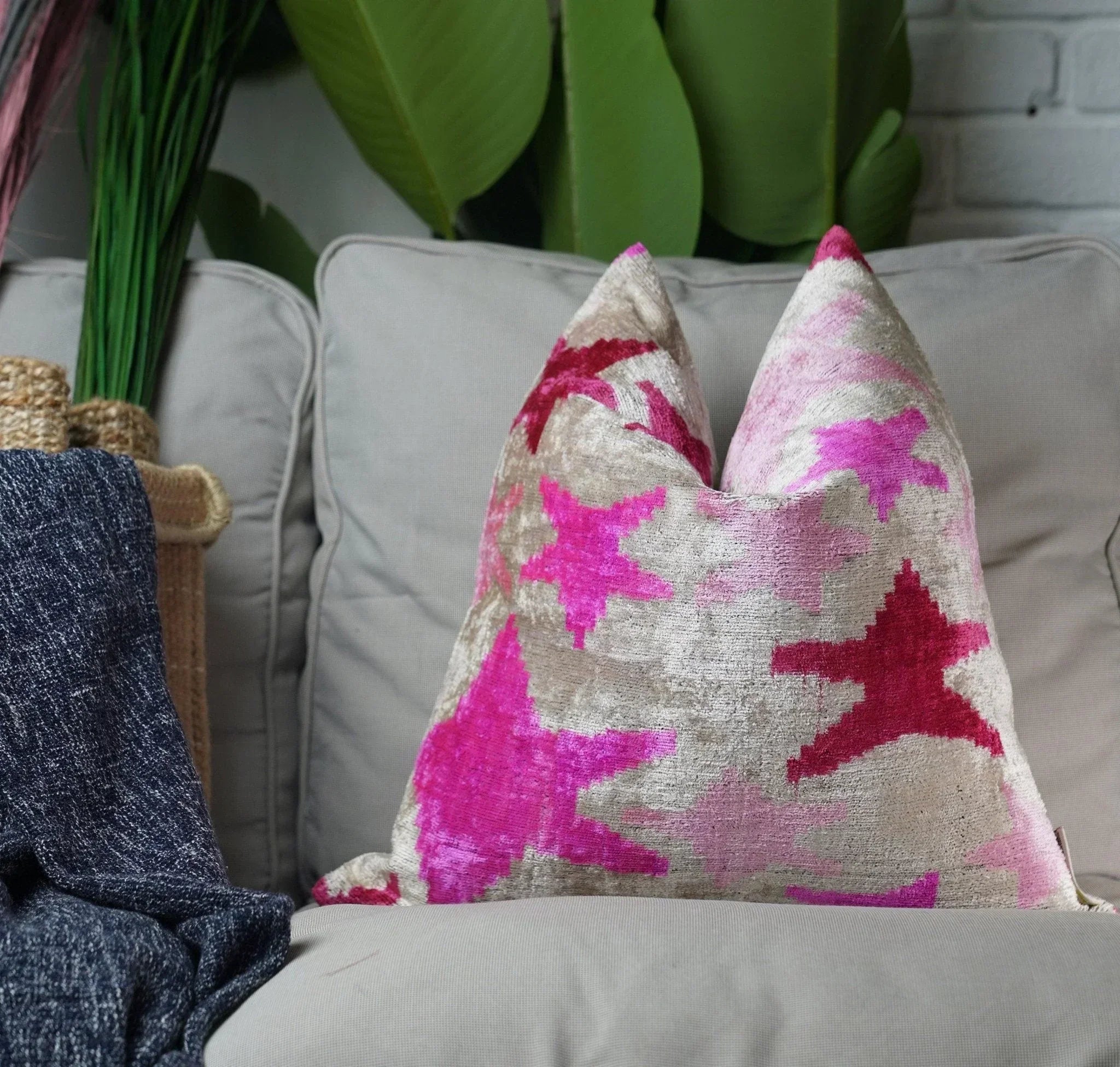 Canvello Handmade Blush Pink Decorative Pillow with Down Insert -  20"X20" Canvello