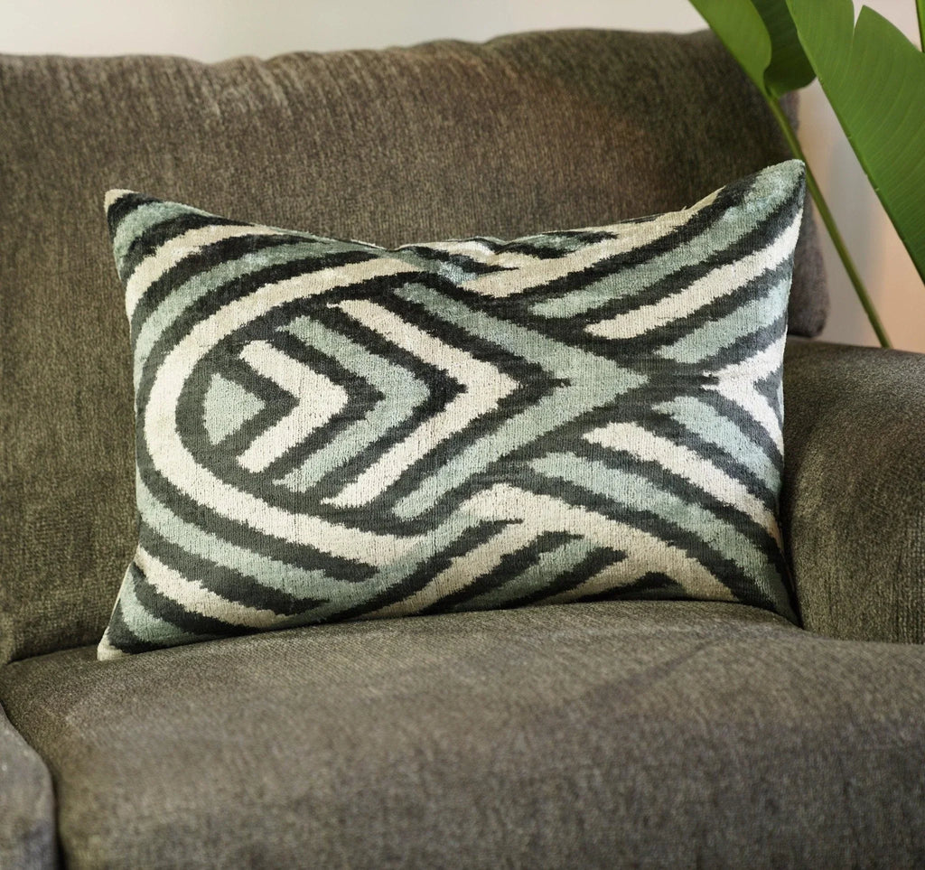 Canvello Handmade Decorative Gray Black Throw Pillows - 16x24 in Canvello