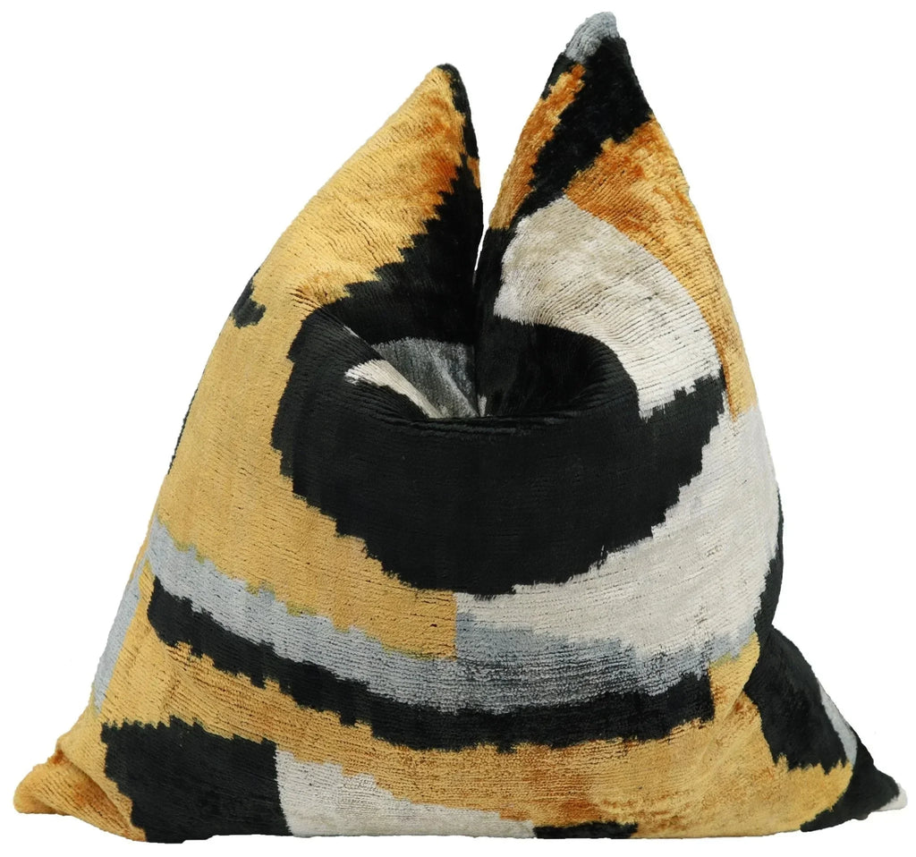 Canvello Handmade Gold Velvet Throw Pillow - 18x18 Canvello