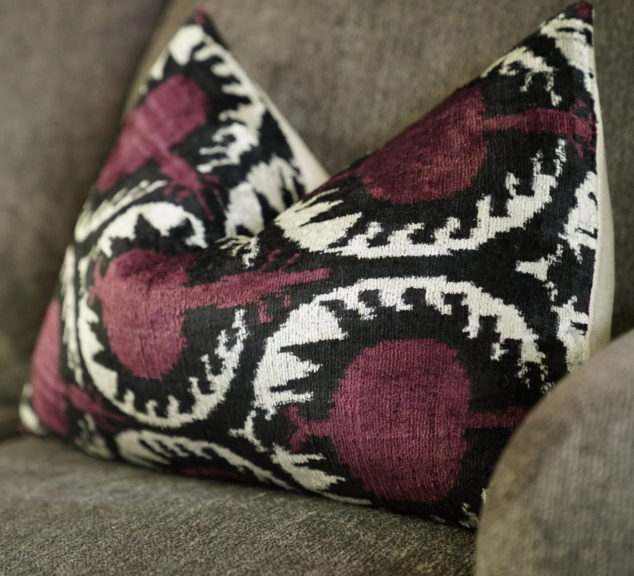 Canvello Handmade Purple Pomegranate Lumbar Pillow For Couch - 16x24 in Canvello