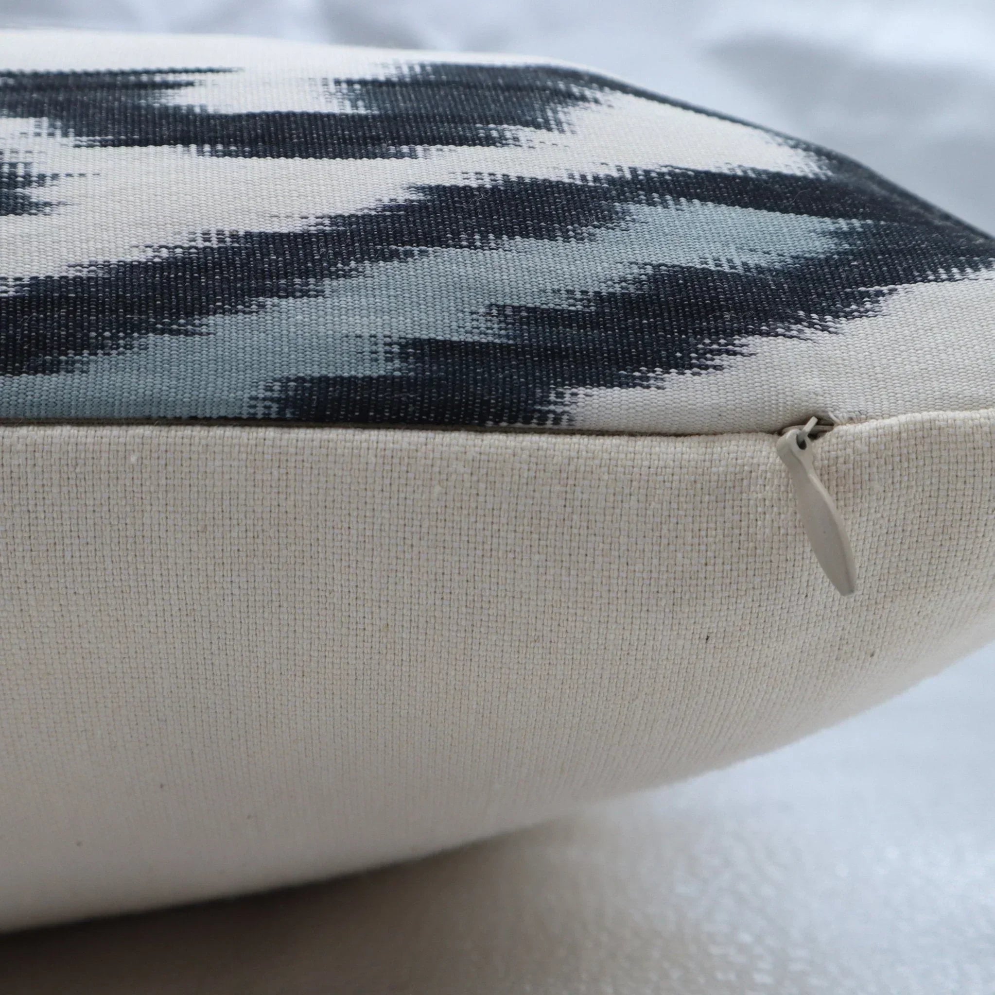 Canvello Handmade Silk Decorative Throw Pillow with Down Filled Insert Canvello