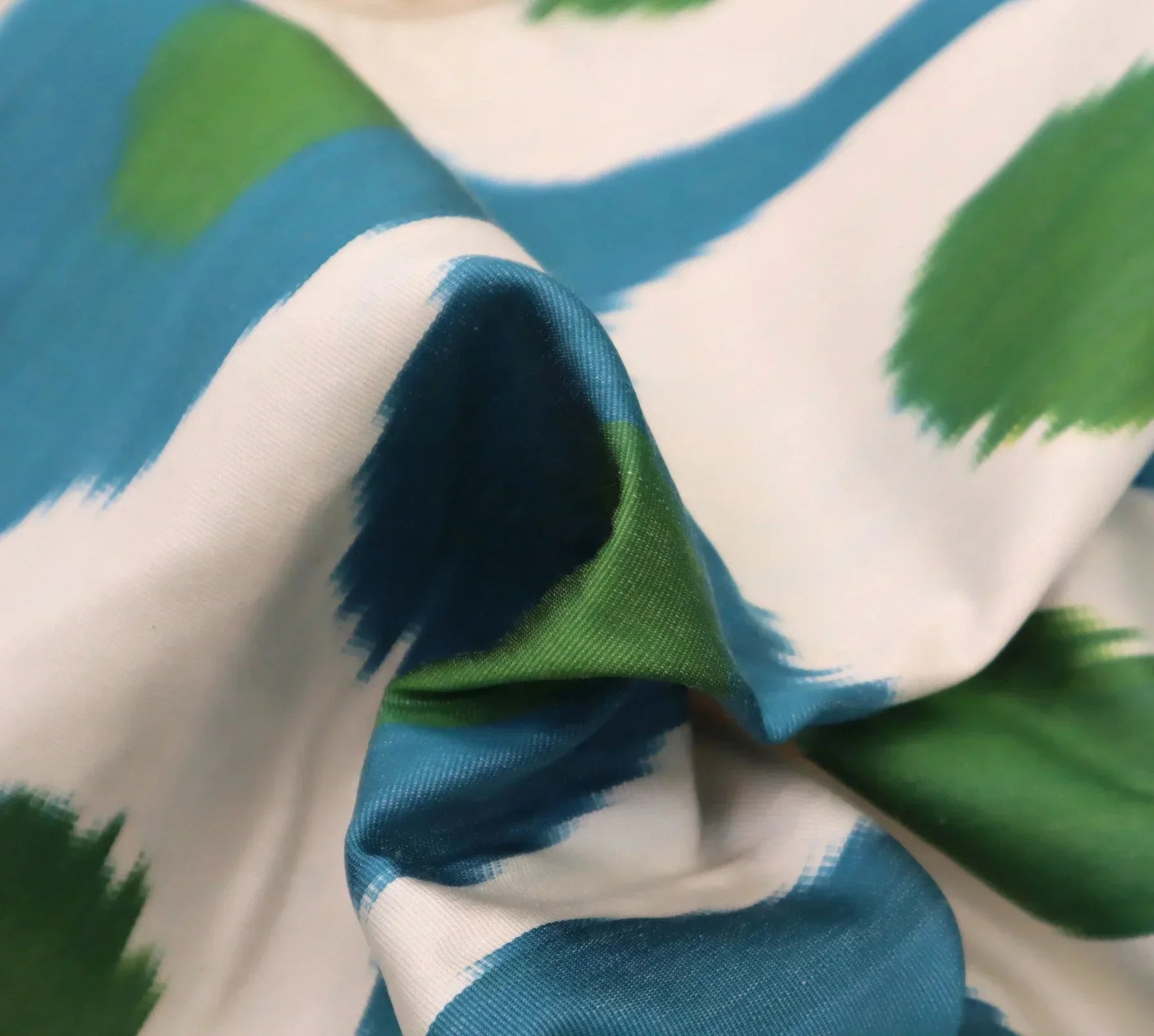 Canvello Handmade Silk Decorative Throw Pillow with Down Filled Insert Canvello
